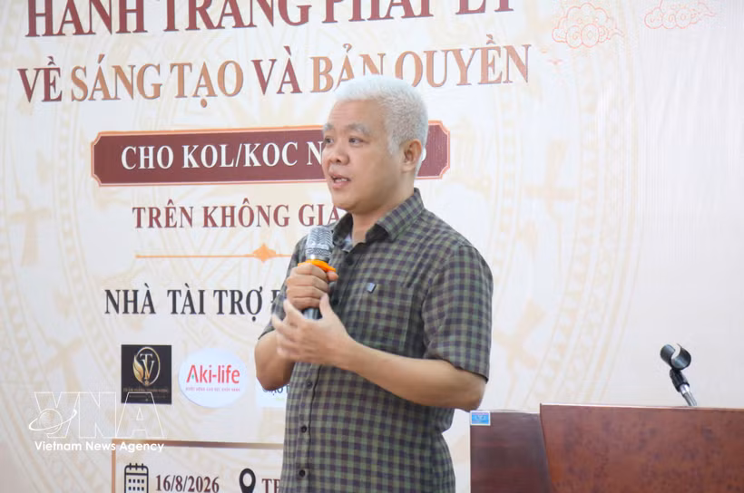 Nguyen Lam Thanh, a representative of TikTok Vietnam, speaks at the workshop in Ho Chi Minh City on August 16 to provide KOCs and KOLs with practical legal knowledge on creativity and copyright in the digital space. (Photo: VNA)