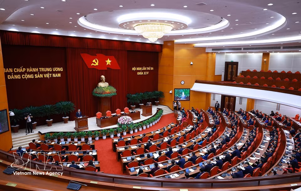 The closing session of the third meeting of the 14th Party Central Committee. (Photo: Duong Giang/VNA)