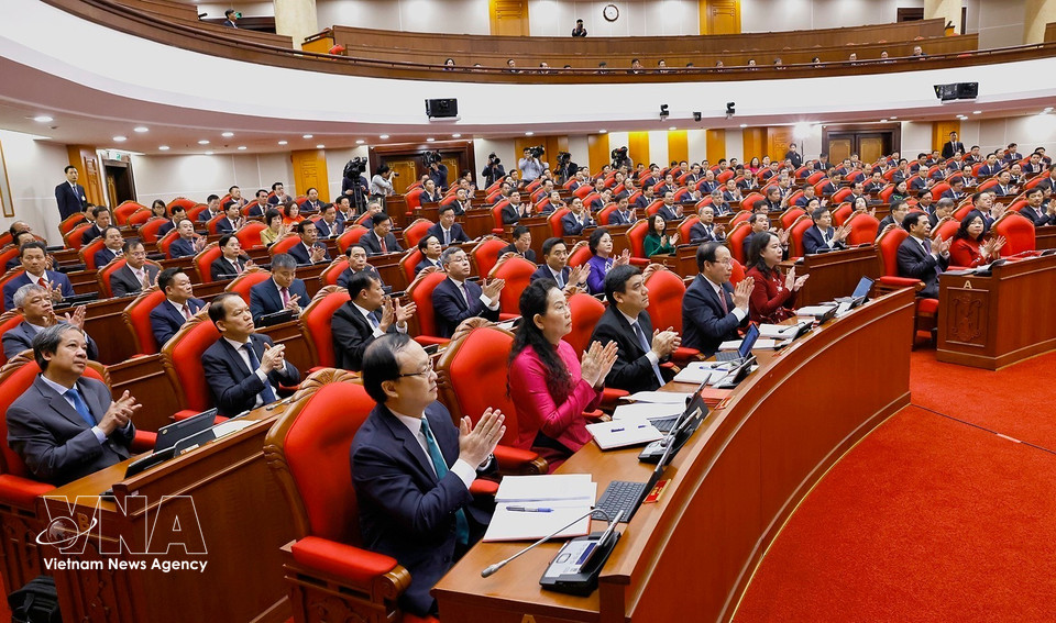 Delegates attend the opening of the 2nd neeting of the 14th Party Central Committee. Photo: Doan Tan – VNA