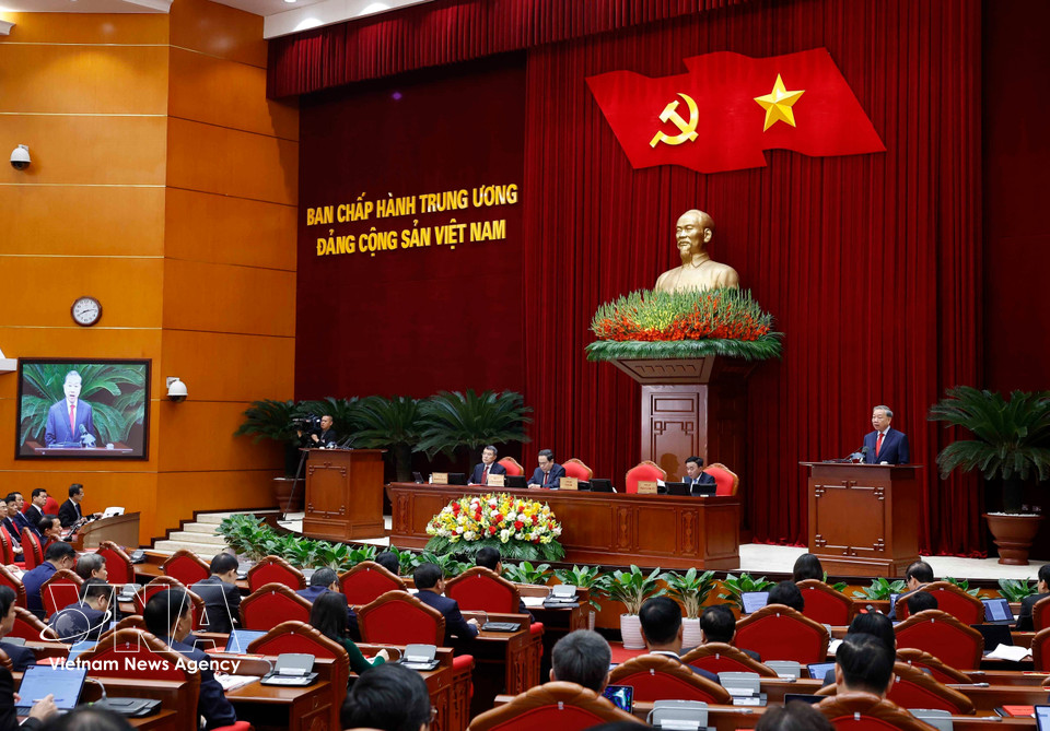 General Secretary To Lam delivers opening remarks at the 2nd meeting of the 14th Party Central Committee. Photo: Thong Nhat – VNA