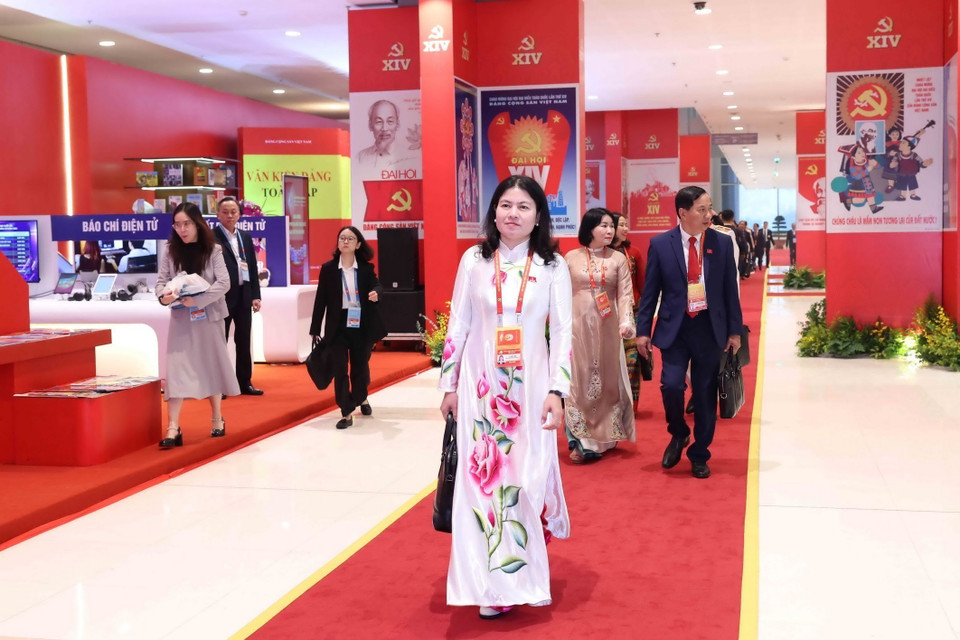 Delegates arrive to attend the National Party Congress. (Photo: VNA)