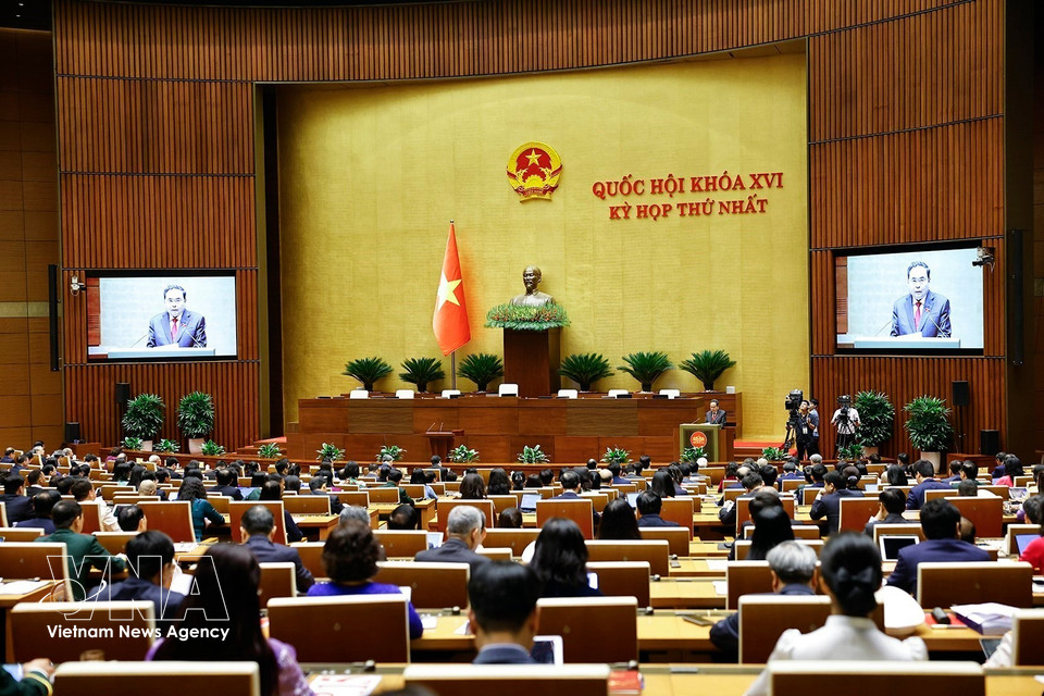 Tran Thanh Man, Chairman of the 15th National Assembly, delivers the opening speech at the first session of the 16th National Assembly. (Photo: Doan Tan/VNA)