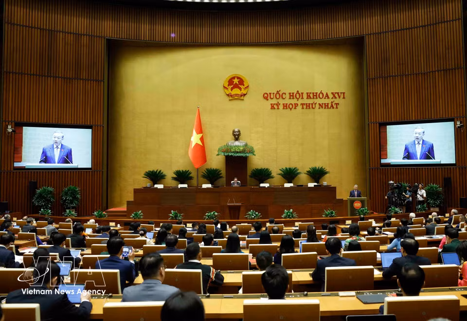 General Secretary To Lam delivers a speech at the opening session of the 16th National Assembly’s first sitting. (Photo: Thong Nhat/VNA)