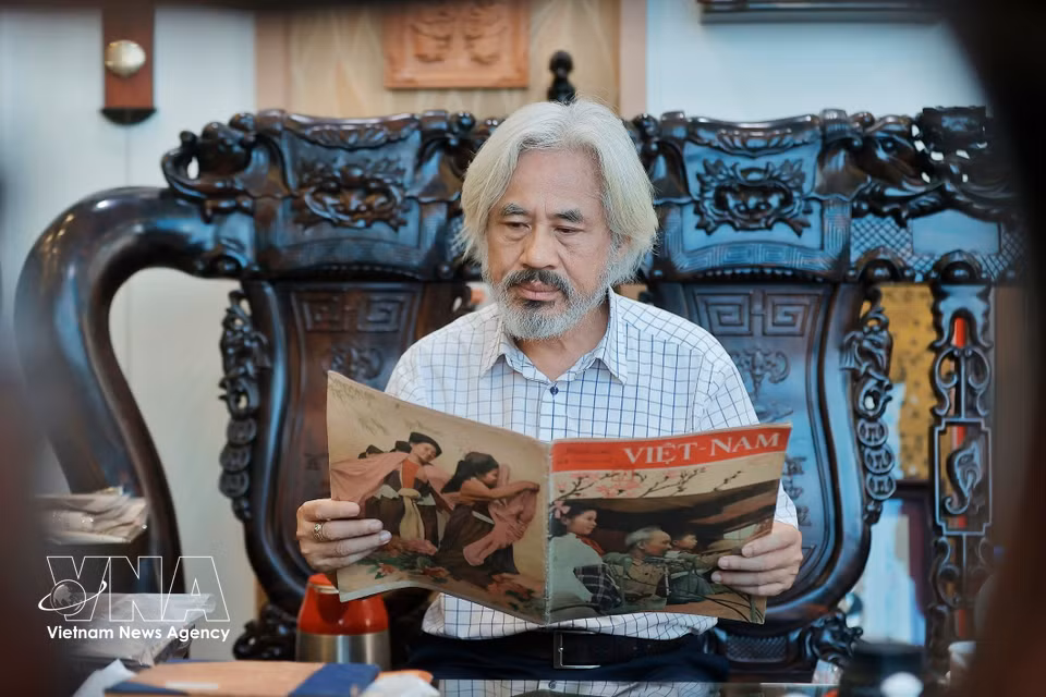To date, Mr. Dung has collected more than 400,000 newspaper copies from over 1,000 newspaper titles, including more than 100 titles published in Vietnam before 1954. (Photo: Minh Quyet/VNA)