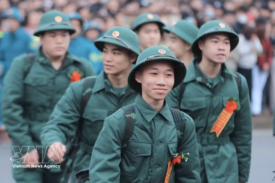 New recruits attend the 2026 military enlistment ceremony in Gia Lam, Hanoi. (Photo: Minh Quyet – VNA)