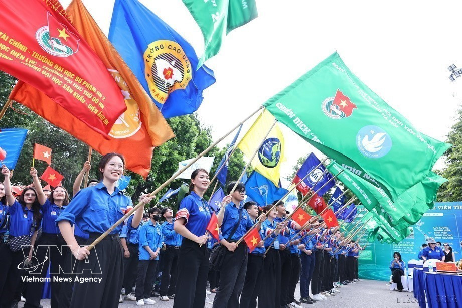 In the era of renewal and international integration, the role of the Youth Union continues to be reaffirmed. Today’s Vietnamese youth are dynamic and innovative in study, scientific research and entrepreneurship, while also playing a leading role in socio-economic development and safeguarding national sovereignty. (Photo: Minh Duc/VNA)