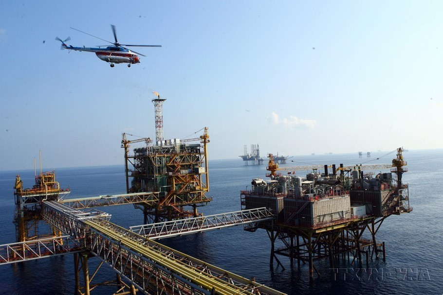 The Vietnam-Russia joint venture Vietsovpetro remains the most effective unit in oil and gas exploration and extraction, contributing significantly to the national economy. (Photo: VNA)