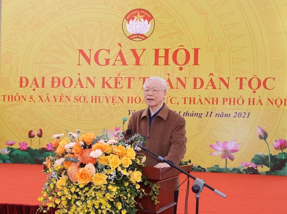Party General Secretary Nguyen Phu Trong attends and delivers a speech at the National Great Unity Festival in Yen So commune, Hoai Duc district, Hanoi on November 14, 2021. (Photo: VNA)