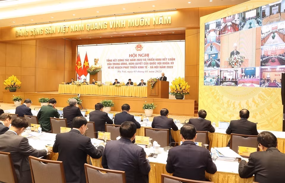General Secretary Nguyen Phu Trong delivers a speech at the conference to implement the socio-economic development plan for 2023 in Hanoi on January 3, 2023. (Photo: VNA)