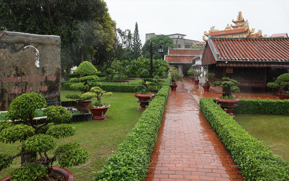 Although small in size, the Duc Thanh School campus is beautifully designed and arranged. (Photo: VNA)