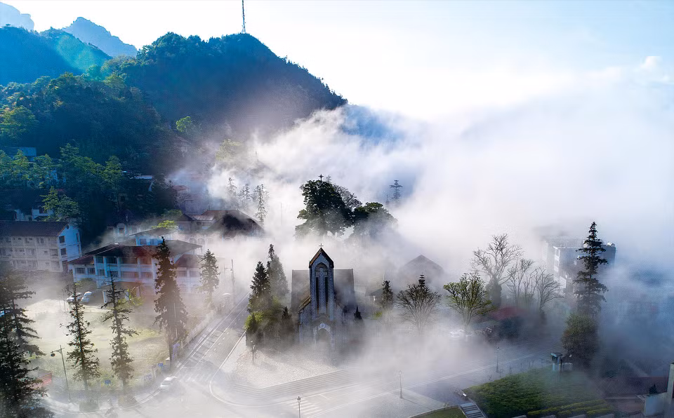 After nearly 100 years, the stone church in Sa Pa has been restored and preserved, becoming an iconic site of Sa Pa. (Photo: VNA)