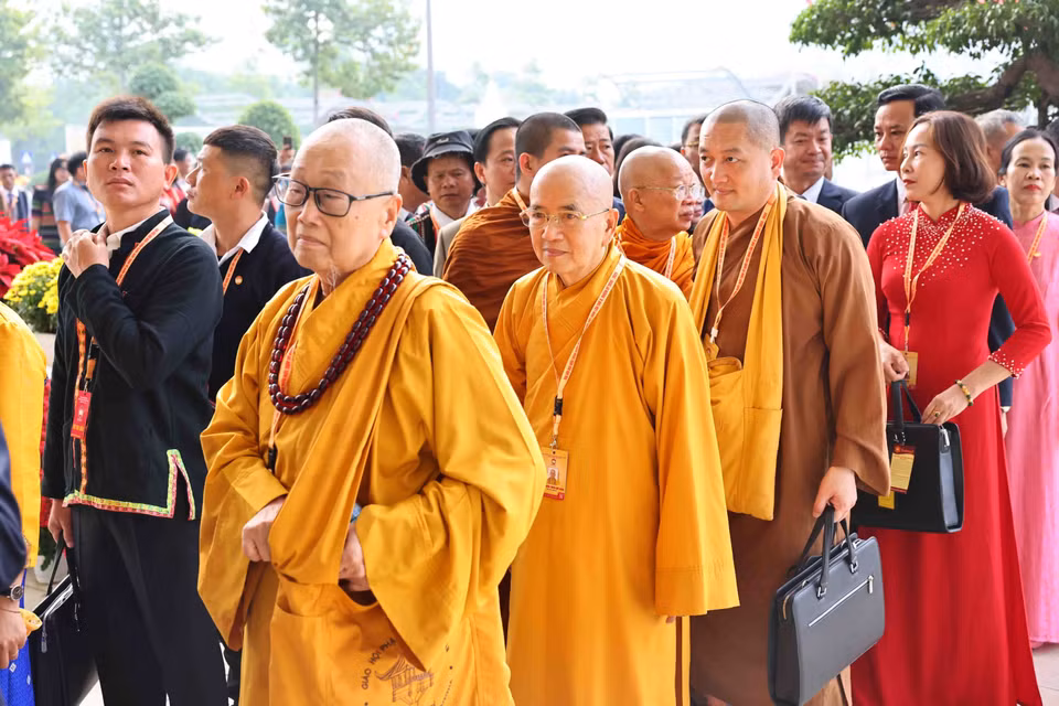 Delegates attend the opening of the 10th National Congress of the Vietnam Fatherland Front. (Photo: VNA)