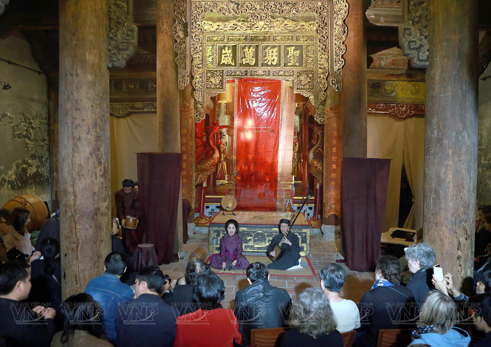 Xam singing, a traditional art form from northern Vietnam (including Hanoi), is currently being proposed for inclusion on UNESCO’s world cultural heritage list. (Photo: VNA)