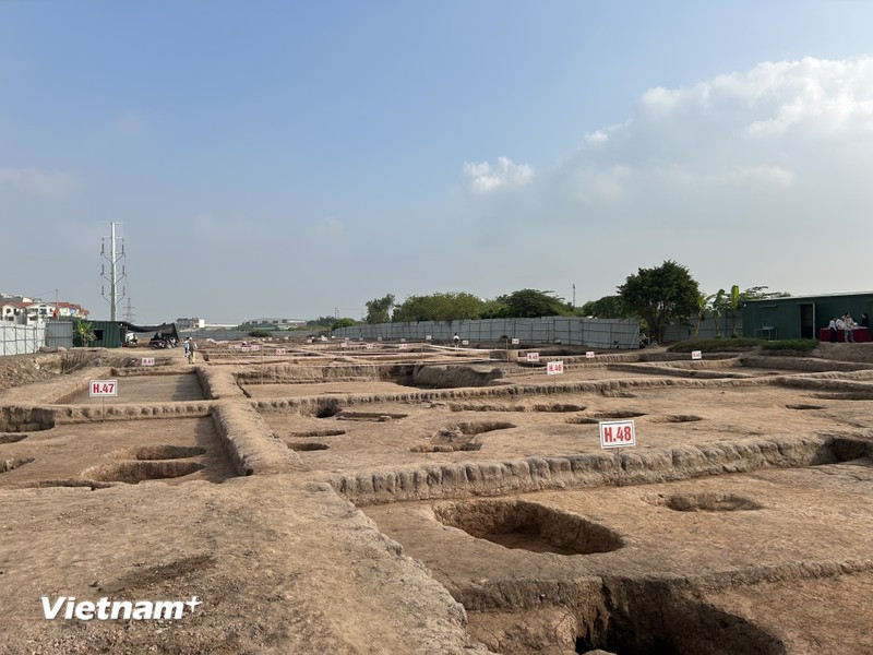 The excavation and research findings have provided substantial evidence of human presence in what is now present-day Hanoi from very early times. (Photo: VNA)