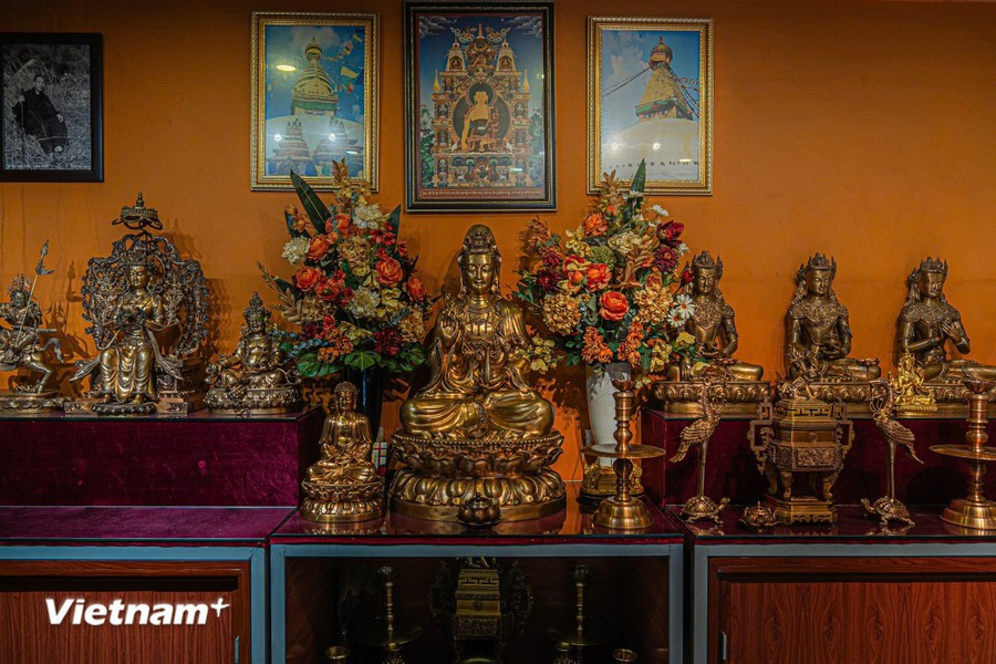 Additionally, there are products like Buddha and Bodhisattva statues. (Photo: Vietnam+)