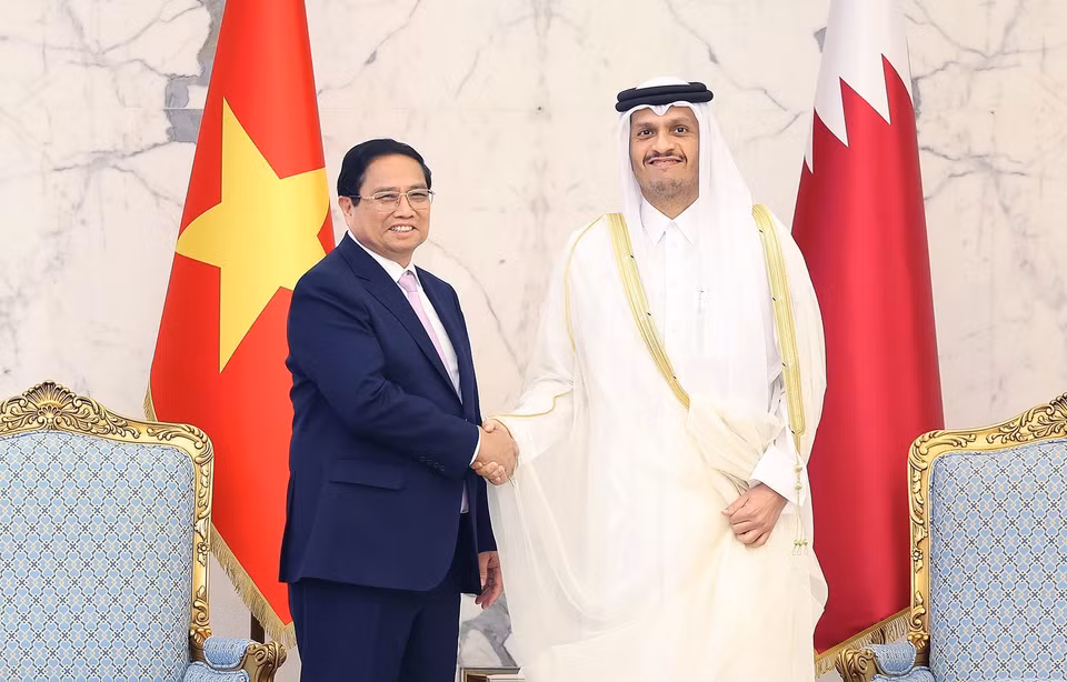 Prime Minister Pham Minh Chinh holds talks with Qatari Prime Minister Sheikh Mohammed bin Abdulrahman bin Jasim Al-Thani. (Photo: Duong Giang-VNA)