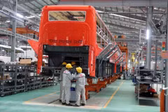Coaches are manufactured at a plant of Kim Long Motor Hue JSC in the central province of Thua Thien-Hue. (Photo: VNA)