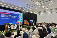 Indonesia’s Ministry of National Development Planning and the UK Embassy in Indonesia co-organise the public dialogue Shaping Tomorrow: Intergenerational Action Towards A Low-Carbon and Green Economy” on May 8. (Photo: VNA)