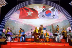 A performance at the Vietnam–Korea Festival 2026 in Da Nang city (Photo: VNA)