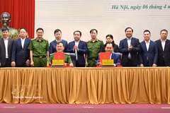 At the MoU signing ceremony (Photo: VNA)