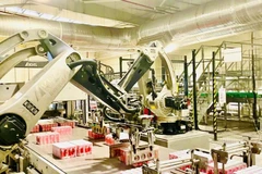 With only one month remaining in the 2025 fiscal year, achieving GDP growth of over 8% is a major challenge to create strong momentum for subsequent years (Photo: VietnamPlus)