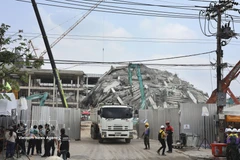 A building collapses in Bangkok, Thailand, following the impact of the March 28, 2025 earthquake in Myanmar. (Photo: Kyodo/VNA)
