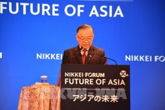Singapore Deputy Prime Minister Gan Kim Yong speaks at an event in Japan (Photo: VNA)