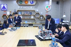 Students in Hanoi join a STEM class (Photo: VNA)