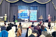 The Vietnam National Authority of Tourism introduces Vietnamese tourism in Boston. (Photo: Vietnam National Authority of Tourism)