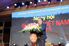 Tran Quang Vinh, Deputy Director of the Vietnam Exhibition Centre for Culture and Art under the Ministry of Culture, Sports and Tourism, speaks at the opening ceremony of the Vietnam Family Day 2025 in Dak Lak on June 25, 2025. (Photo: VNA)
