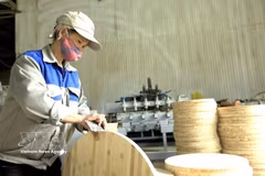 Production at BambooVina Production and Trading Co., Ltd, a SME in Thanh Hoa province. The SBV has asked commercial lenders to launch preferential credit programmes for SMEs and growth-driving sectors from August. (Photo: VNA)