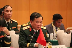 Deputy Minister of National Defence Sen. Lieut. Gen. Hoang Xuan Chien speaks at the forum (Photo: VNA)