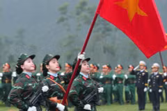 The Vietnamese female peacekeeping force participates in a rehearsal of the parade. (Photo: VNA)