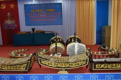 Khmer traditional musical equipment handed over to Khmer traditional music clubs and groups. (Photo: VNA)