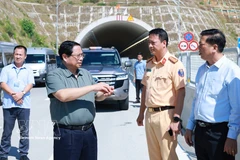 PM Pham Minh Chinh checks Quang Ngai – Hoai Nhon expressway (Photo: VNA)