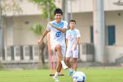Defender Nguyen Van Vi is one of the four Vietnamese players in the ASEAN All-stars team. (Photo of Nam Dinh FC)
