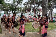 A gong performance by ethnic minority people in the Central Highlands (Illustrative photo: VNA)