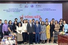 Participants join the closing ceremony of the ‘Improving energy saving for citizens in Da Nang’ project. (Photo courtesy of JICA)