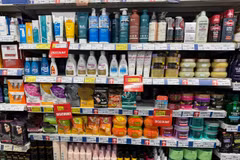 Indonesian-branded cosmetic and personal care products are available at supermarkets and shopping malls (Photo: VNA)