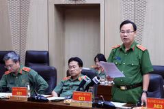 Major General Le Van Tan, Deputy Chief of the Office of the ministry's Investigation Police Agency (C01), speaks at the press briefing (Source: baochinhphu.vn)
