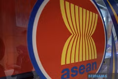 ASEAN discusses modernisation of cross-border trade procedures