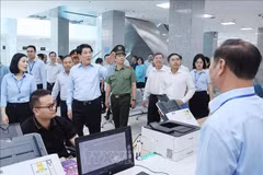 State President Luong Cuong visits the Quang Ninh one-level public administrative service centre on July 29. (Photo: VNA)