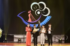 Award-winning filmmakers are honoured at the 1st Ho Chi Minh City Short Film Festival in 2023. (Photo: sggp.org.vn)