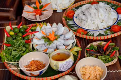 The craft of making banh cuon Thanh Tri (Thanh Tri steamed rice rolls) has officially been recognised as part of Vietnam’s National Intangible Cultural Heritage, upholding Hanoi’s long‑standing culinary traditions (Photo: VNA)