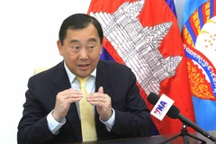 Suos Yara, Vice Chairman of the Cambodian People’s Party (CPP) Central Committee’s External Relations Commission and CPP spokesperson, in an interview with the Vietnam News Agency's reporter in Phnom Penh. (Photo: VNA)