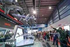 The area showcasing electronic equipment by the Military Industry-Telecoms Group (Viettel) at the Vietnam International Defence Expo 2024. (Photo: VNA)