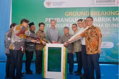 A groundbreaking ceremony for Indonesia's first melamine project, invested by PT GEABH Joint Technology, is held in the Gresik Special Economic Zone, East Java Province, Indonesia, April 8 (Photo: Xinhua)