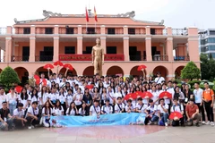 Young OVs visit Nha Rong wharf in Ho Chi Minh City (Photo: VNA)