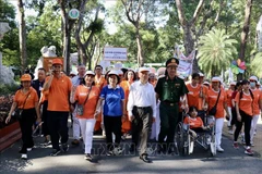 More than 5,000 people join charity walk for AO victims in HCM City on August 10 (Photo: VNA)