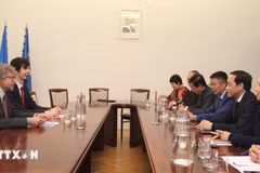 At the meeting between the delegation from the Party Central Committee’s Commission for Internal Affairs and representatives of the Czech Ministry of Justice. (Photo: VNA)